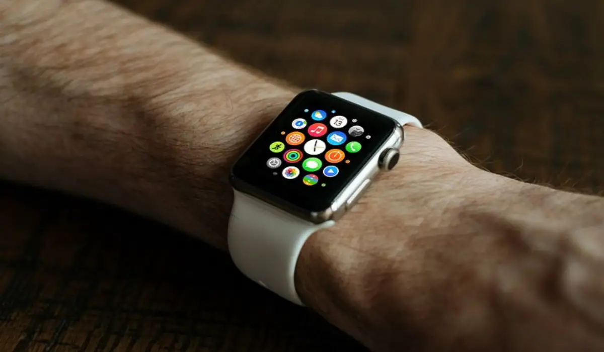 How to Use the App Store on an Apple Watch